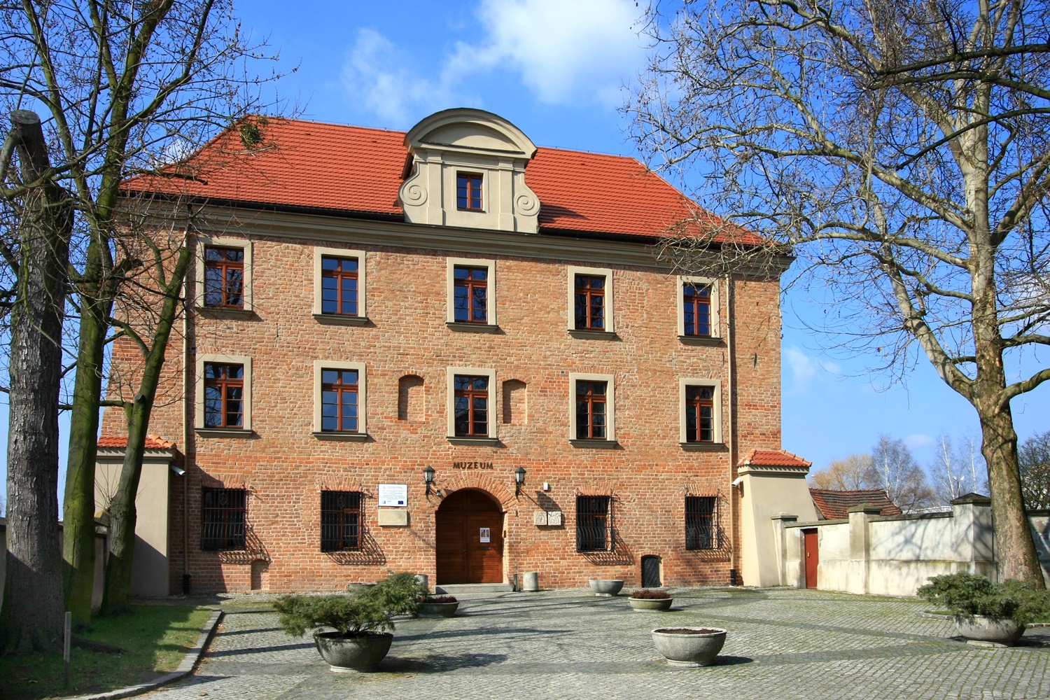 ceglany budynek