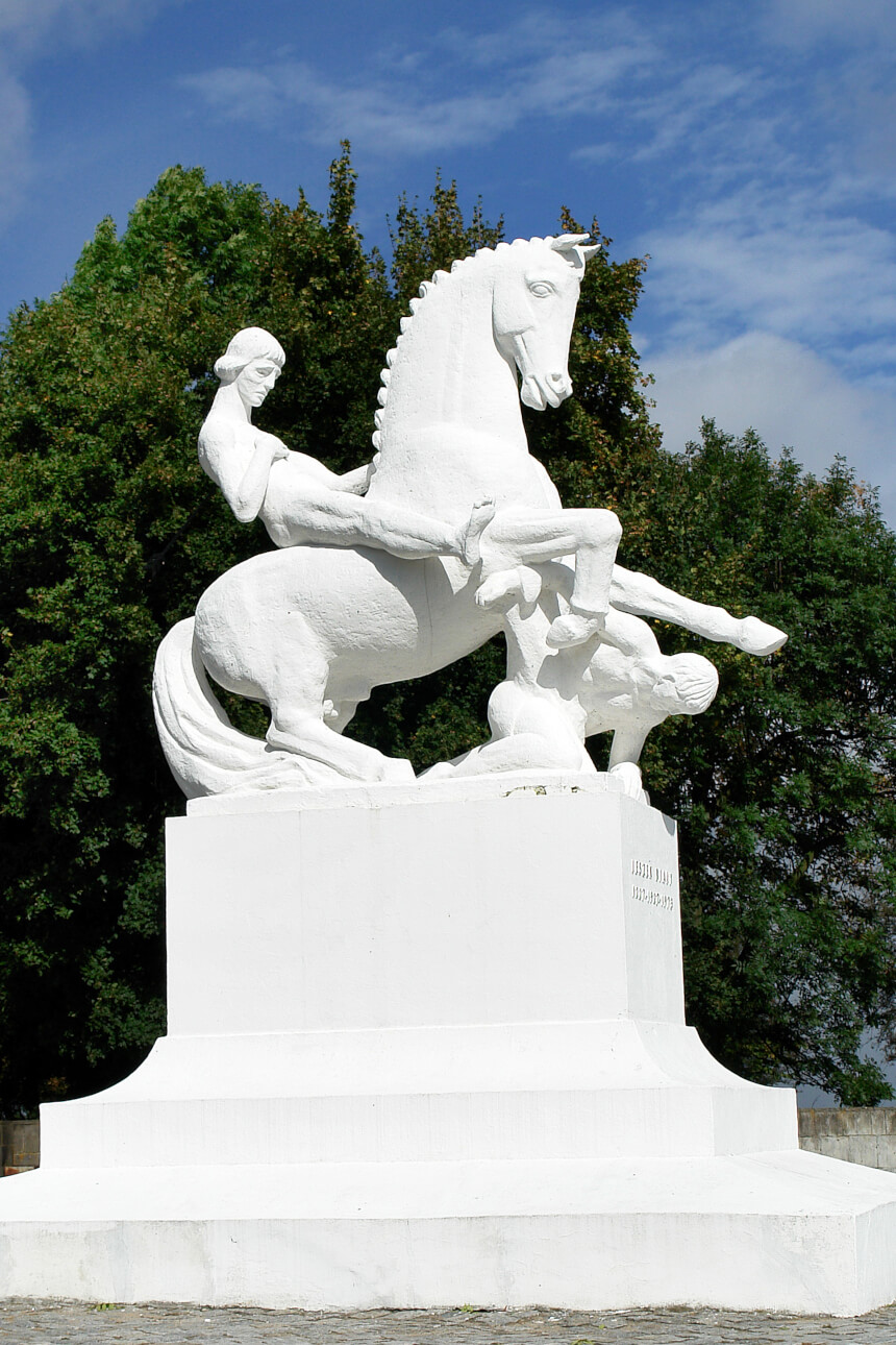 Pomnik księcia Leszka Białego w Marcinkowie Górnym (fot. Zbigniew Szmidt)