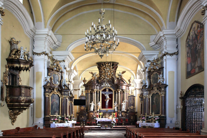 Wnętrze kościoła pw. św. Bonawentury w Pakości (fot. Zbigniew Szmidt)