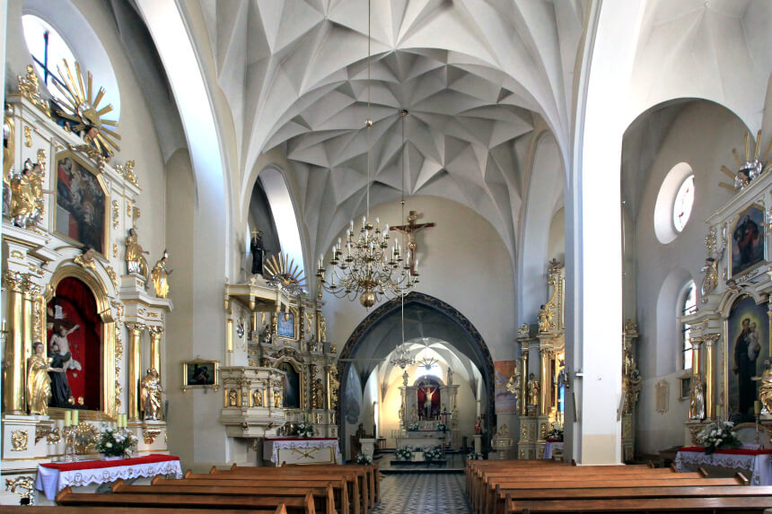 Wnętrze kościoła w Radziejowie (fot. Z. Szmidt)